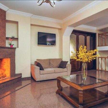 7 Star Bed and Breakfast Tbilisi Exteriör bild