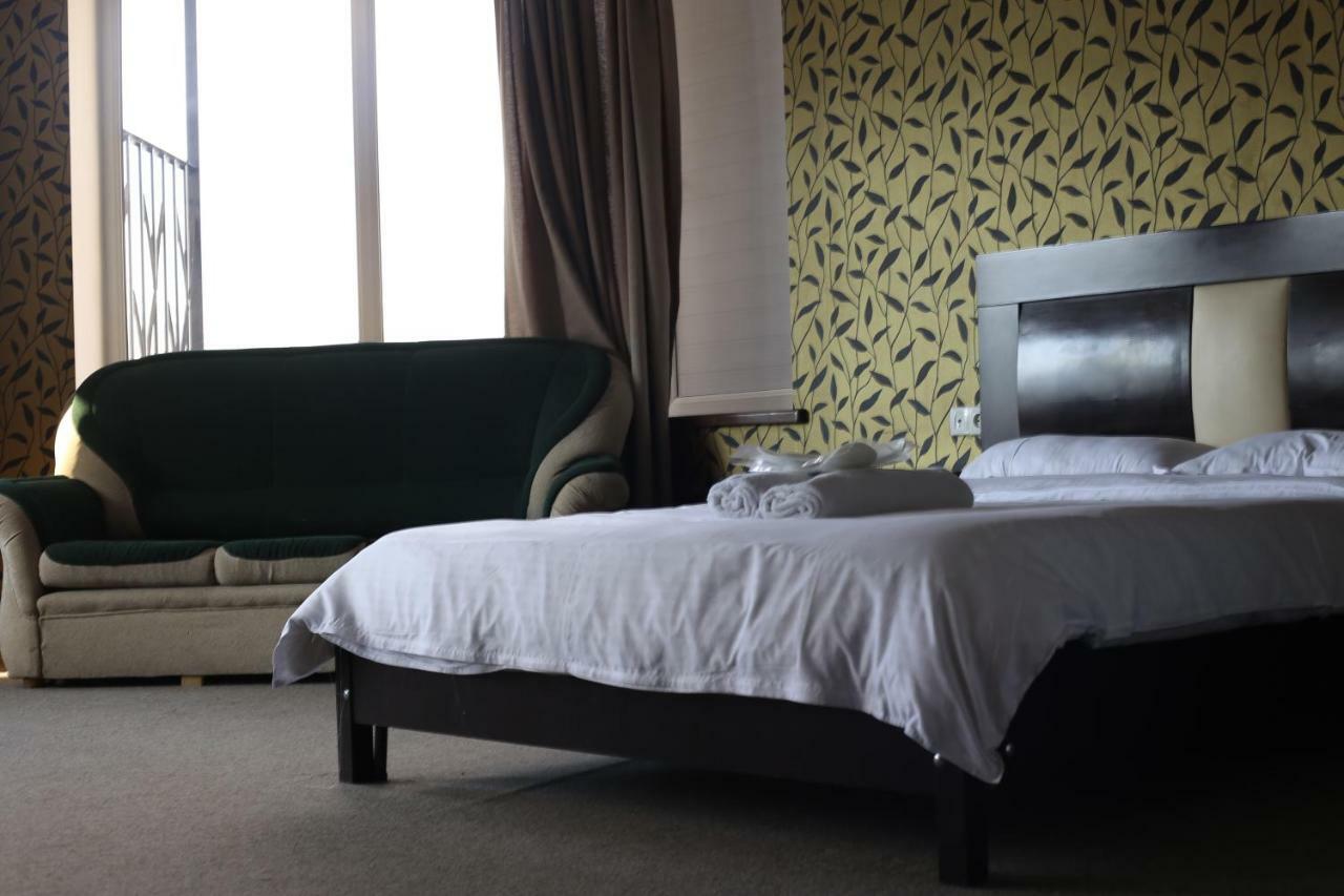 7 Star Bed and Breakfast Tbilisi Exteriör bild