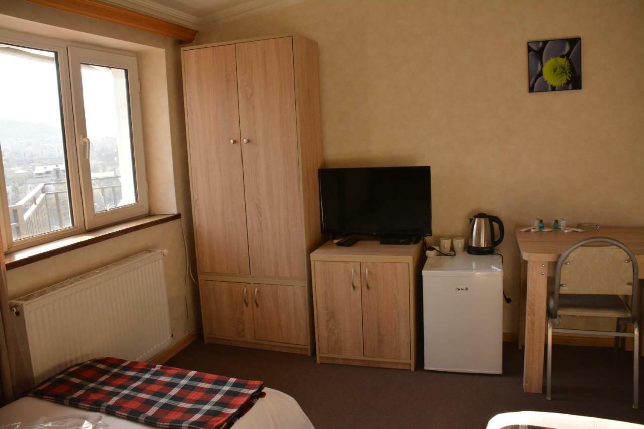 7 Star Bed and Breakfast Tbilisi Exteriör bild